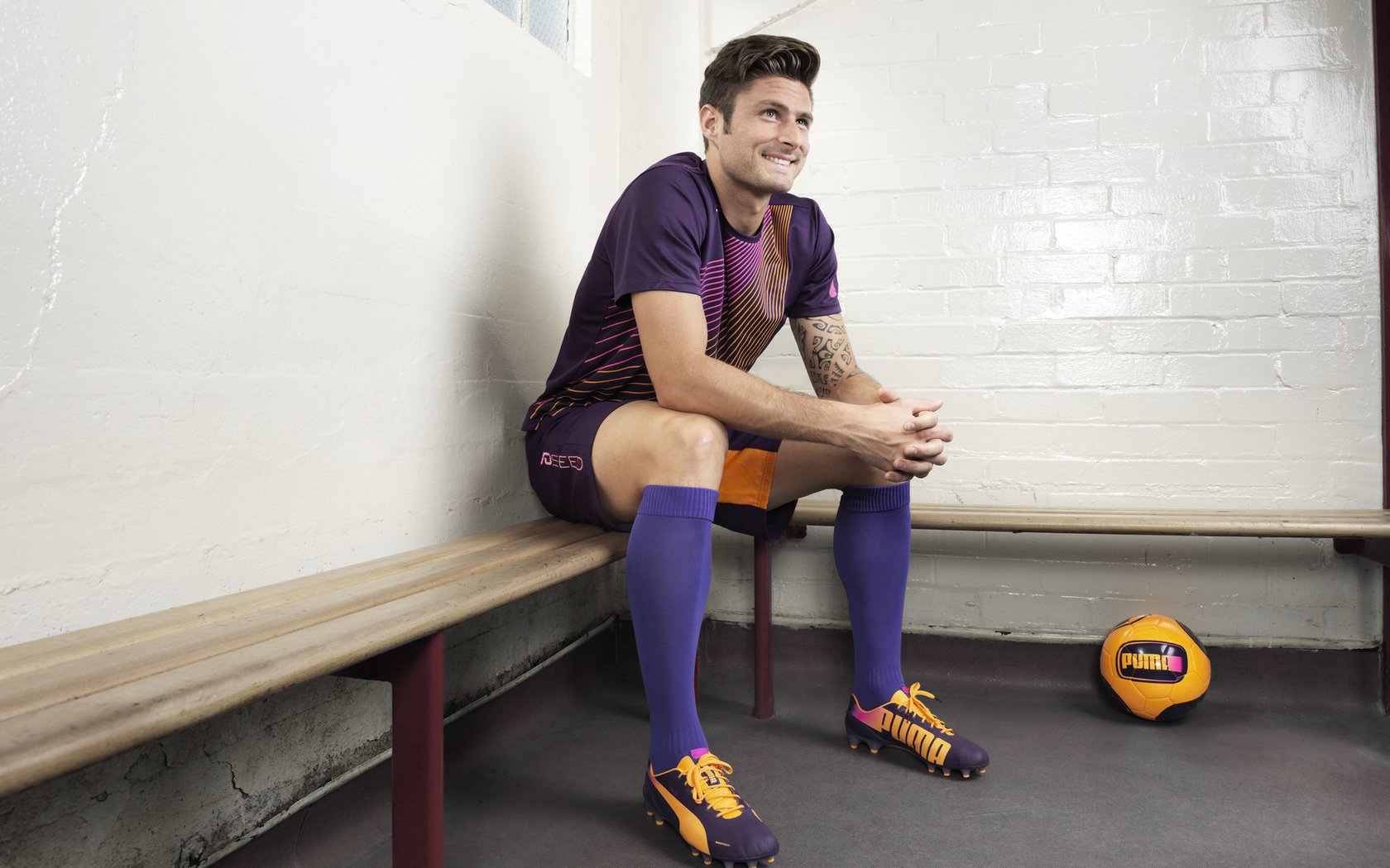 希克：新帅带来信念，后卫们率先在场上体现这种信念，希克是哪个队