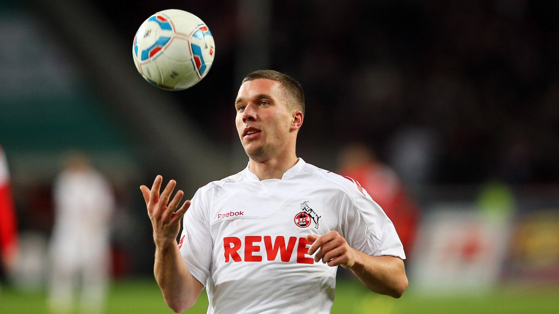 构建体育服务产业链各环节内容联动报道机制，体育服务业高质量发展